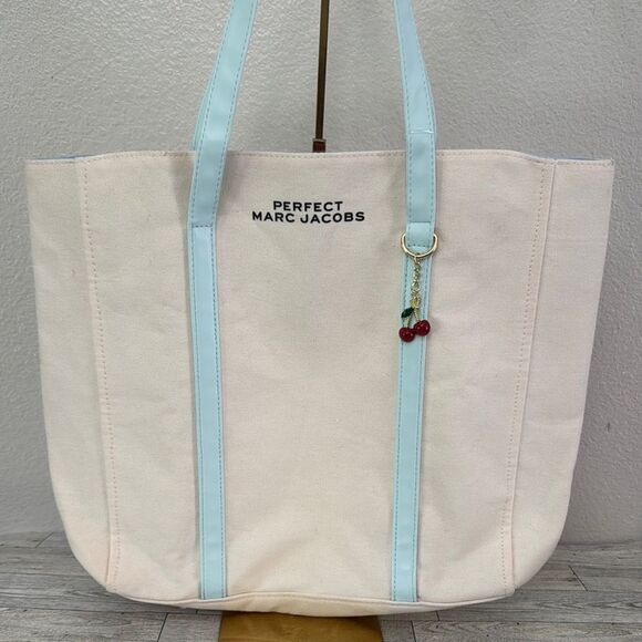 Perfect Marc Jacobs Cream & Blue Canvas Tote NEW - Picture 1 of 7